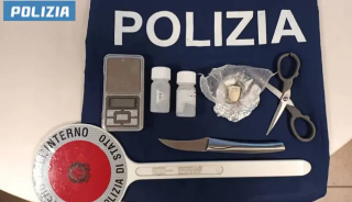 Spacciava eroina, 40enne fermato dalla polizia anticrimine di Senigallia